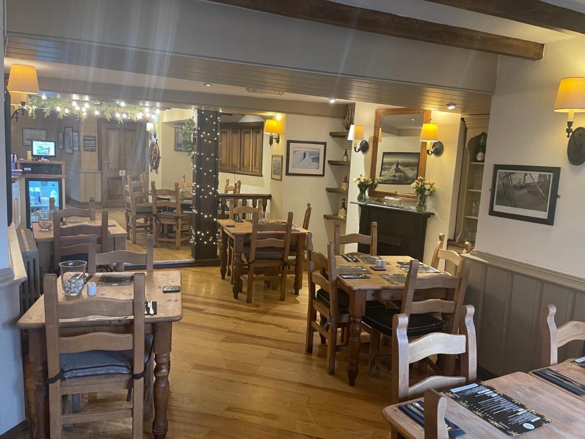 Garddfon Inn Y Felinheli Exterior photo